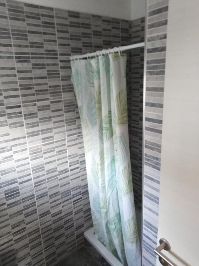 3D Studio Apartment Kastela Luaran gambar